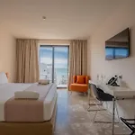 Bay Hotel 4*