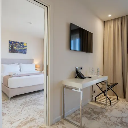 Bay Hotel 4*