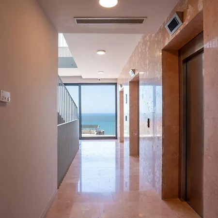 Hotel Bay 4*