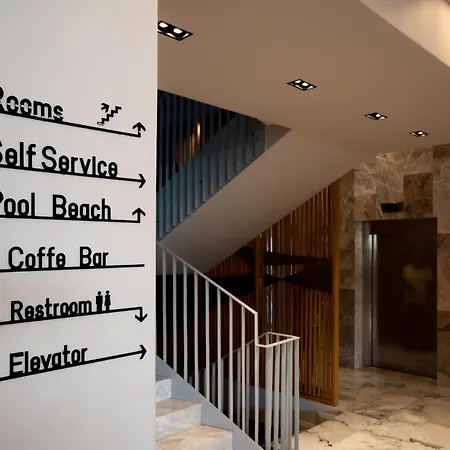 Hotel Bay