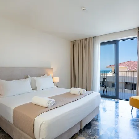 Bay Hotel