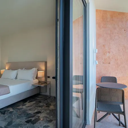 Bay 4* Durrës