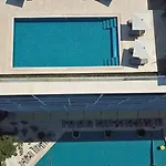 Bay 4* Durres