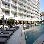 Bay 4* Durrës