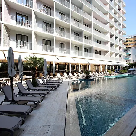 Bay 4* Durrës