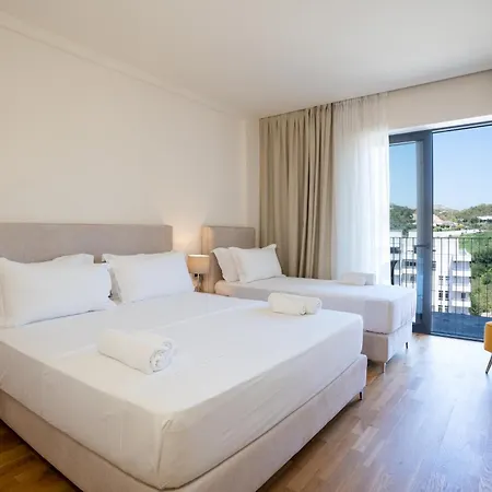 Bay 4* Durrës